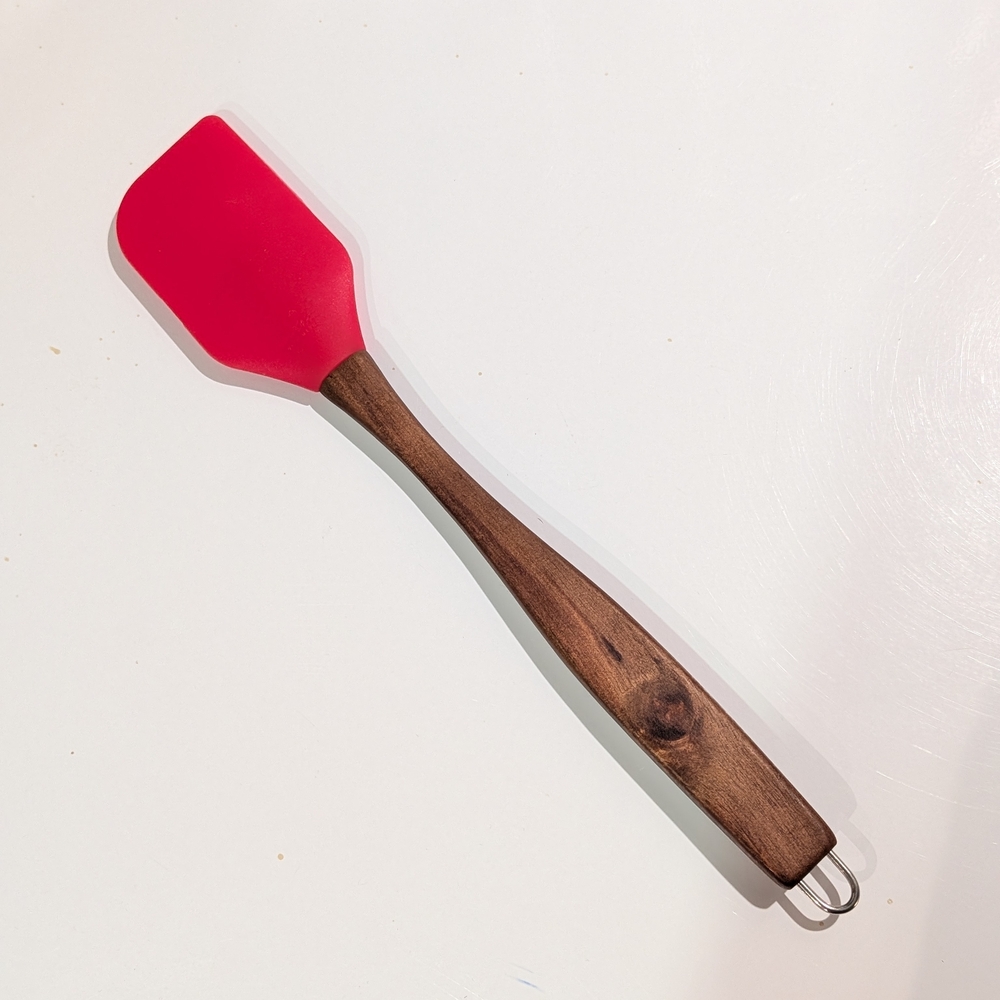 Hearth And Hand Red Silicone Spatula with Wooden Handle BRAND NEW!